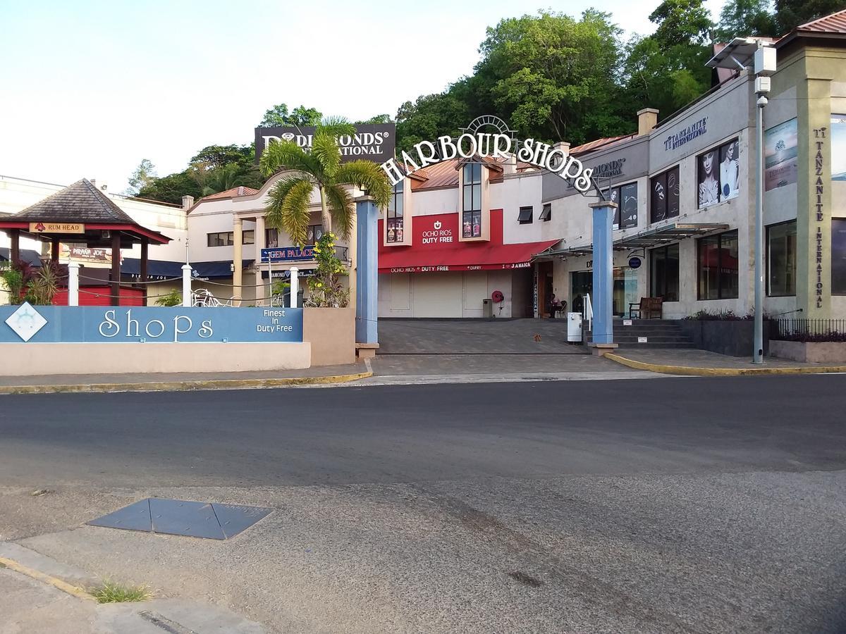 Mcfarlane'S Place Ocho Rios Zewnętrze zdjęcie